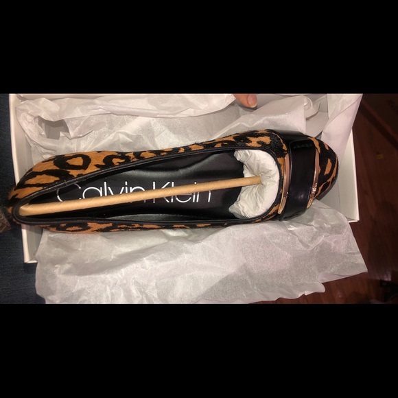 Calvin Klein flats size 7 - Picture 2 of 6